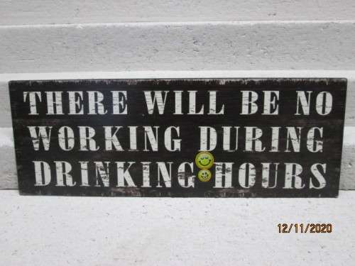 REDUCED TO CLEAR : METAL SIGN (NO DRINKING)