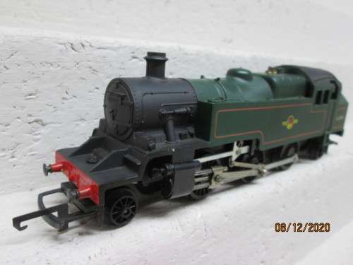 OO SCALE : TRI-ANG/HORNBY : 2-6-2 - CLASS 3MT - STEAM LOCOMOTIVE - BOXED