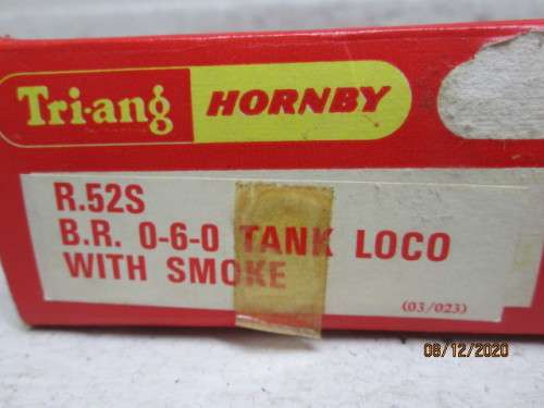 OO SCALE : TRI-ANG/HORNBY : 0-6-0 TANK - STEAM LOCOMOTIVE - BOXED