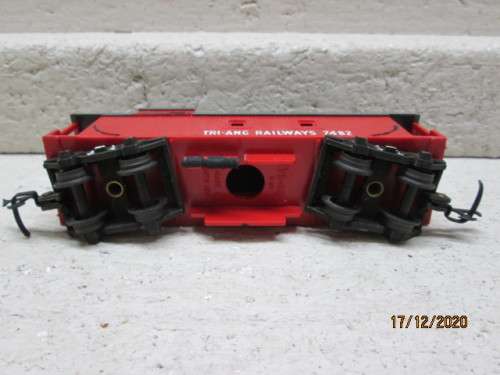 OO SCALE : TRI-ANG : CABOOSE (MADE IS SOUTH AFRICA)