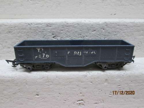 OO SCALE : TRI-ANG : BLUE OPEN GOODS  (MADE IS SOUTH AFRICA)