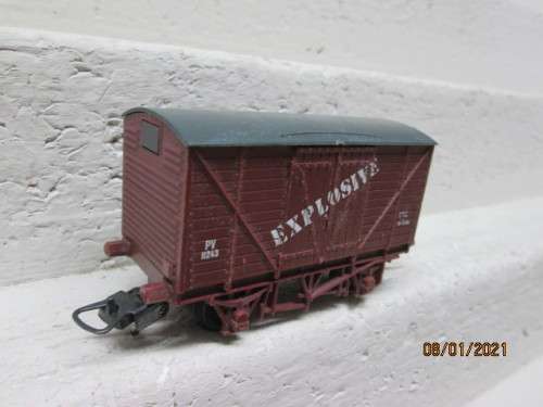 HO SCALE : LIMA : SAR EXPLOSIVE SHORT BOX CAR