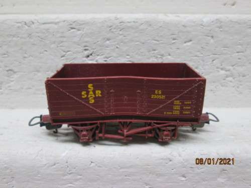 REDUCED TO CLEAR : HO SCALE : LIMA : SAR ES SHORT OPEN GOODS