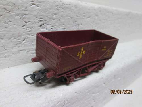REDUCED TO CLEAR : HO SCALE : LIMA : SAR ES SHORT OPEN GOODS