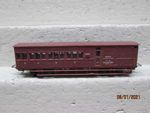 HO SCALE : LIMA SAR : V8 GAURD VAN