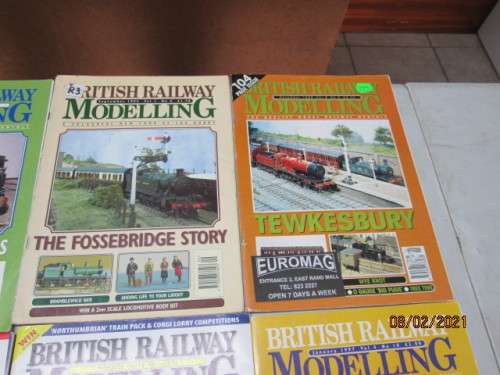 BRITISH RAILWAY MODELLING : MAGAZINES X8