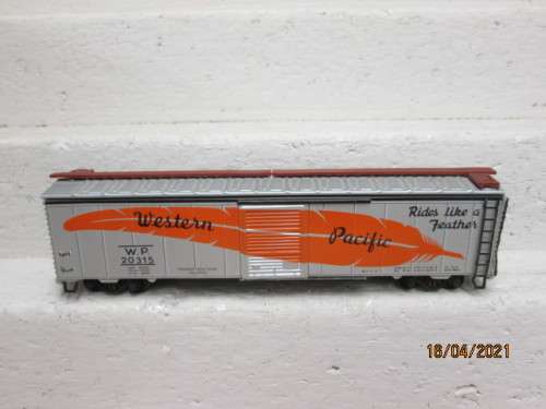 HO SCALE : MARKLIN : BOX CAR  : WESTERN PACIFIC