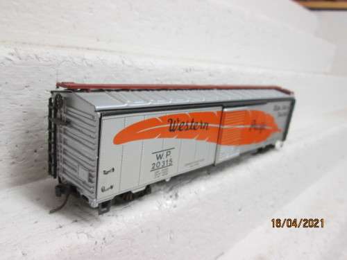 HO SCALE : MARKLIN : BOX CAR  : WESTERN PACIFIC