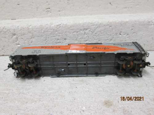HO SCALE : MARKLIN : BOX CAR  : WESTERN PACIFIC