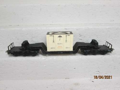 HO SCALE : MARKLIN : HEAVY DUTY 6 AXLE WAGON