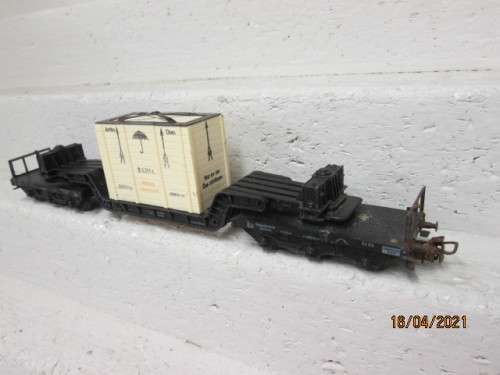 HO SCALE : MARKLIN : HEAVY DUTY 6 AXLE WAGON