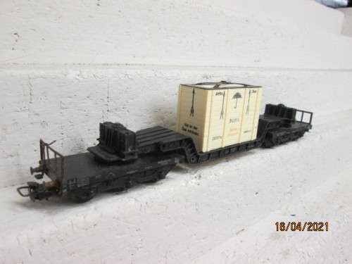 HO SCALE : MARKLIN : HEAVY DUTY 6 AXLE WAGON