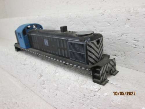 HO SCALE : ATHEARN : RS SANTE FE DIESEL BODY ONLY