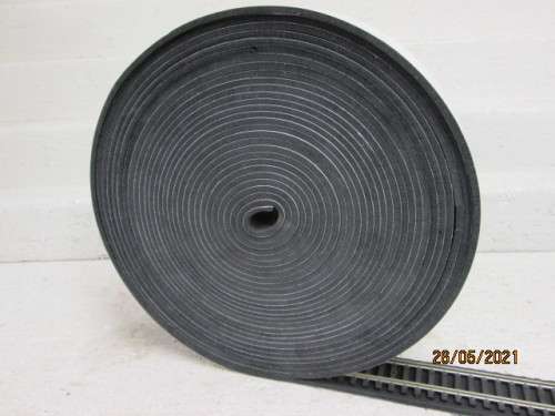 HO / OO SCALE : 10 METER SPONGE TRACK UNDERLAY - HIGH DENSITY FOAM WITH ADHESIVE