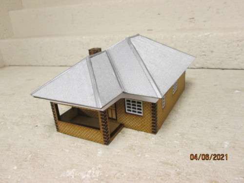 HO SCALE : SAR HOUSE (STYLE No 1 RAILWAY HOUSE - SINGLE CHIMNEY)