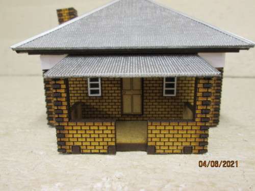 HO SCALE : SAR HOUSE (STYLE No 2 RAILWAY HOUSE - DOUBLE CHIMNEY)
