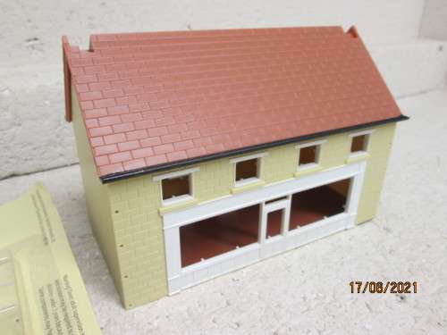 OO SCALE : RAILWAY BUILDING