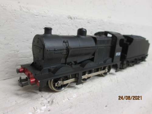HO SCALE : LIMA :0-6-0 STEAM LOCOMOTIVE