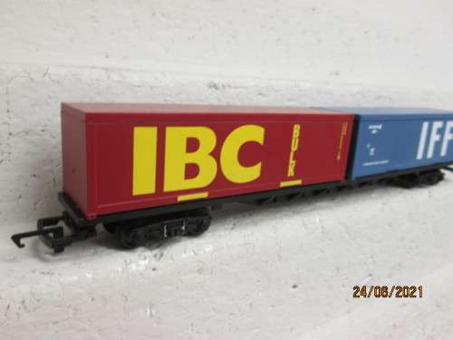 OO SCALE : HORNBY : CONTAINER WAGON -BOXED