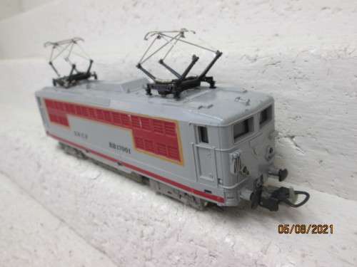 HO SCALE : LIMA : SNCF ELECTRIC LOCOMOTIVE