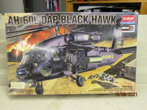 1:35 SCALE : ACADEMY HOBBY MODEL KITS : AH - 60L DAP BLACK HAWK - KIT - BOXED