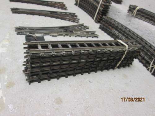 OO SCALE : TRIANG : OLD HIGH PROFILE TRACK - X33 PIECES