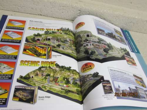 HO SCALE : WOODLANDS SCENIC CATALOGUE - 2007