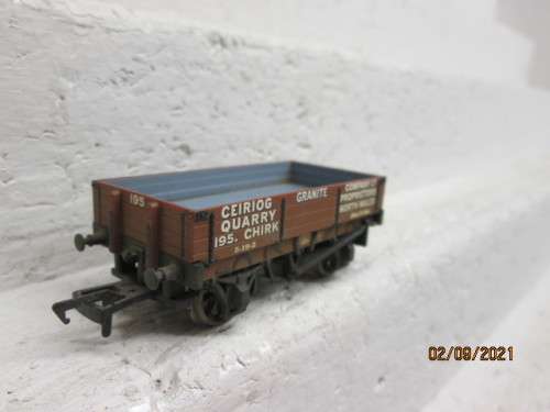 OO SCALE : HORNBY : OPEN GRANITE GOODS WAGON