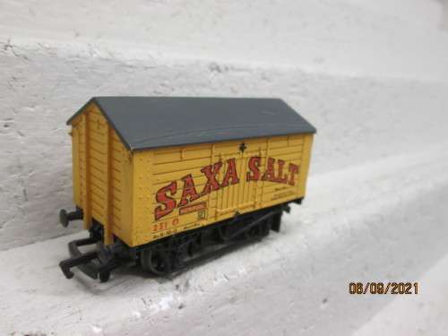 OO SCALE : BACHMANN : SAXA SALT CLOSED GOODS WAGON