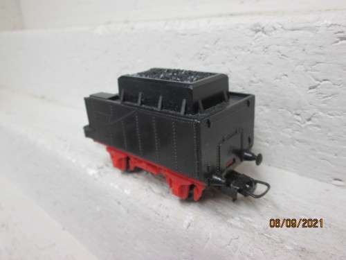 HO SCALE : LIMA : 2 AXLE COAL TENDER