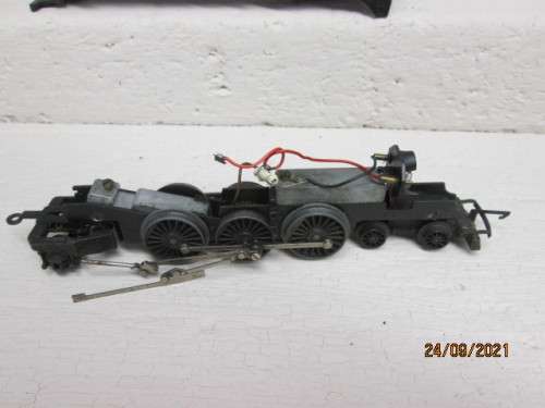 OO SCALE : TRIANG : 4-6-2 STEAM LOCOMOTIVE - NO TENDER