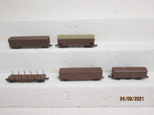 N SCALE : BROWN GOODS WAGONS - X5
