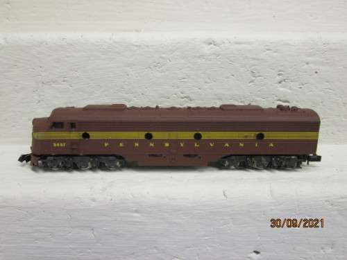N SCALE : ATLAS : E8 PENNSYLVANIA DIESEL LOCOMOTIVE - BOXED