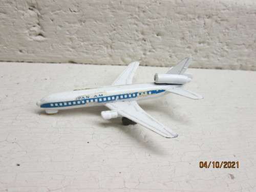 DIECAST : AEROPLANE : PAN AM DC 10