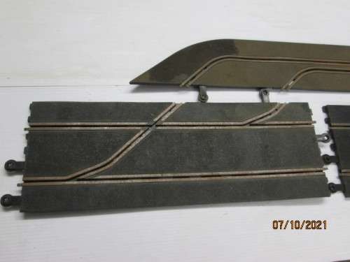 SCALEXTRIC : PIT LANE TRACK