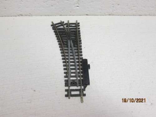 HO / OO SCALE : HORNBY : LEFT HAND POINT - R612