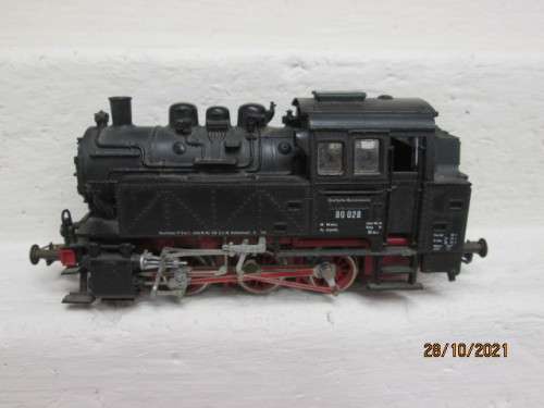 HO SCALE : ROCO :  0-6-0 DB STEAM LOCOMOTIVE
