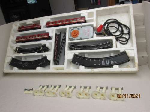 HO SCALE : LIMA : LE SCAPITOLE SNCF TRAIN SET - BOXED