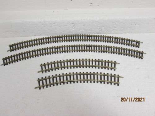HO / OO SCALE : PECO : TRACK - X4 BENDS