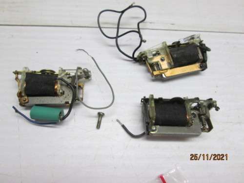 HO SCALE : HAG  AND NAIS ELECTRONIC DECODERS