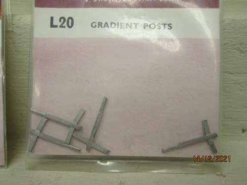 OO SCALE : DART CASTINGS : X2 VARIOUS PACKETS