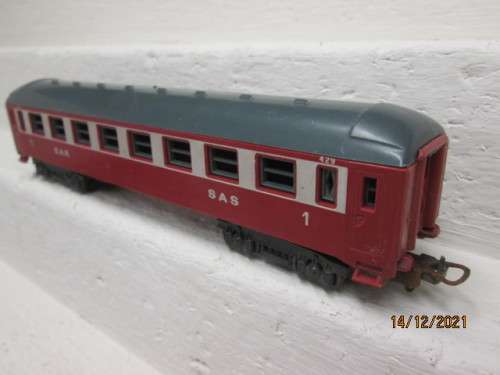 HO SCALE : LIMA SAR : ORANGE EXPRESS COACH