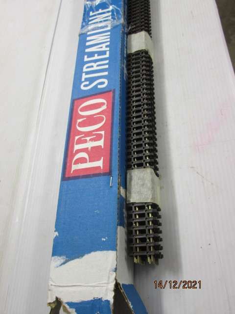 HOm (12MM) SCALE : PECO : TRACK - X10 LENGTHS