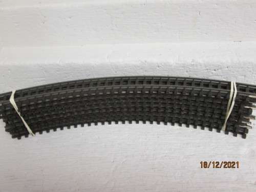 OO SCALE : TRIANG : TRACK - X8 PIECES + TRANSFORMER