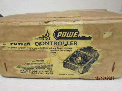 OO SCALE : TRIANG : TRACK - X8 PIECES + TRANSFORMER