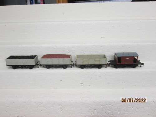 HO SCALE : JOUEF : GOODS WAGONS - X4