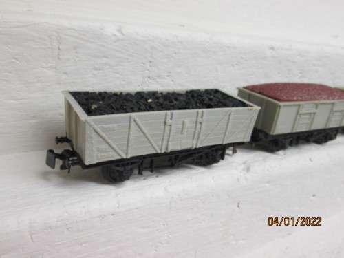 HO SCALE : JOUEF : GOODS WAGONS - X4