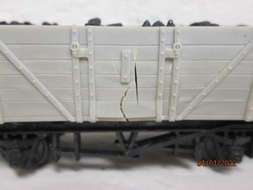 HO SCALE : JOUEF : GOODS WAGONS - X4