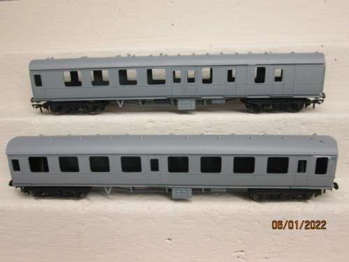 OO SCALE : KITMASTER : X2 COACHES - BOXED