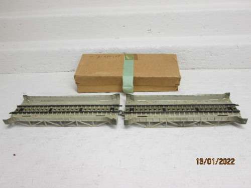 HO SCALE : MARKLIN : X2 M TRACK : METAL STRAIGHT BRIDGE - BOXED